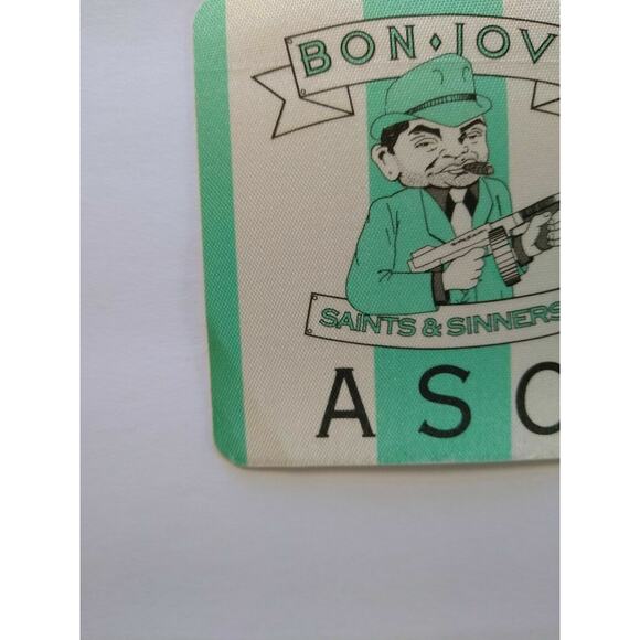 Bon Jovi Backstage Pass Gangster With Gun Original 1989 Rock Concert ASO Aqua - Picture 2 of 3